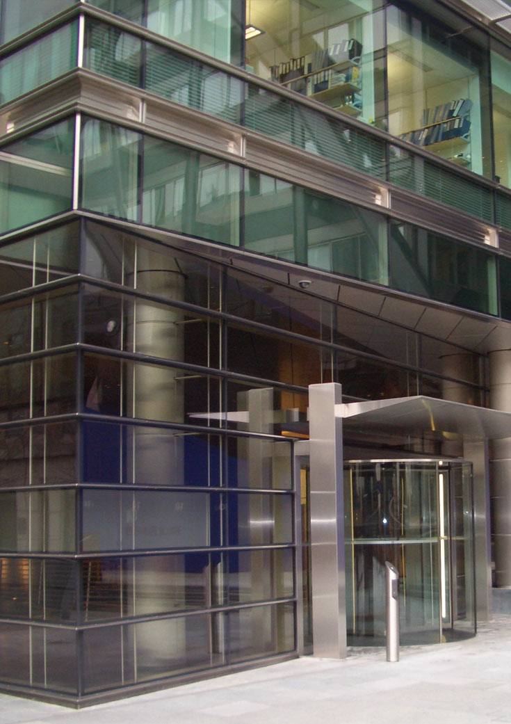 Sculpted stainless steel canopy at Broadgate